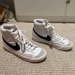 NIKE HIGHTOP BLAZERS 8.5